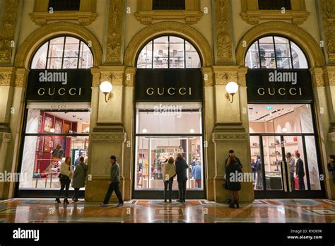 mall gucci outlet italy.